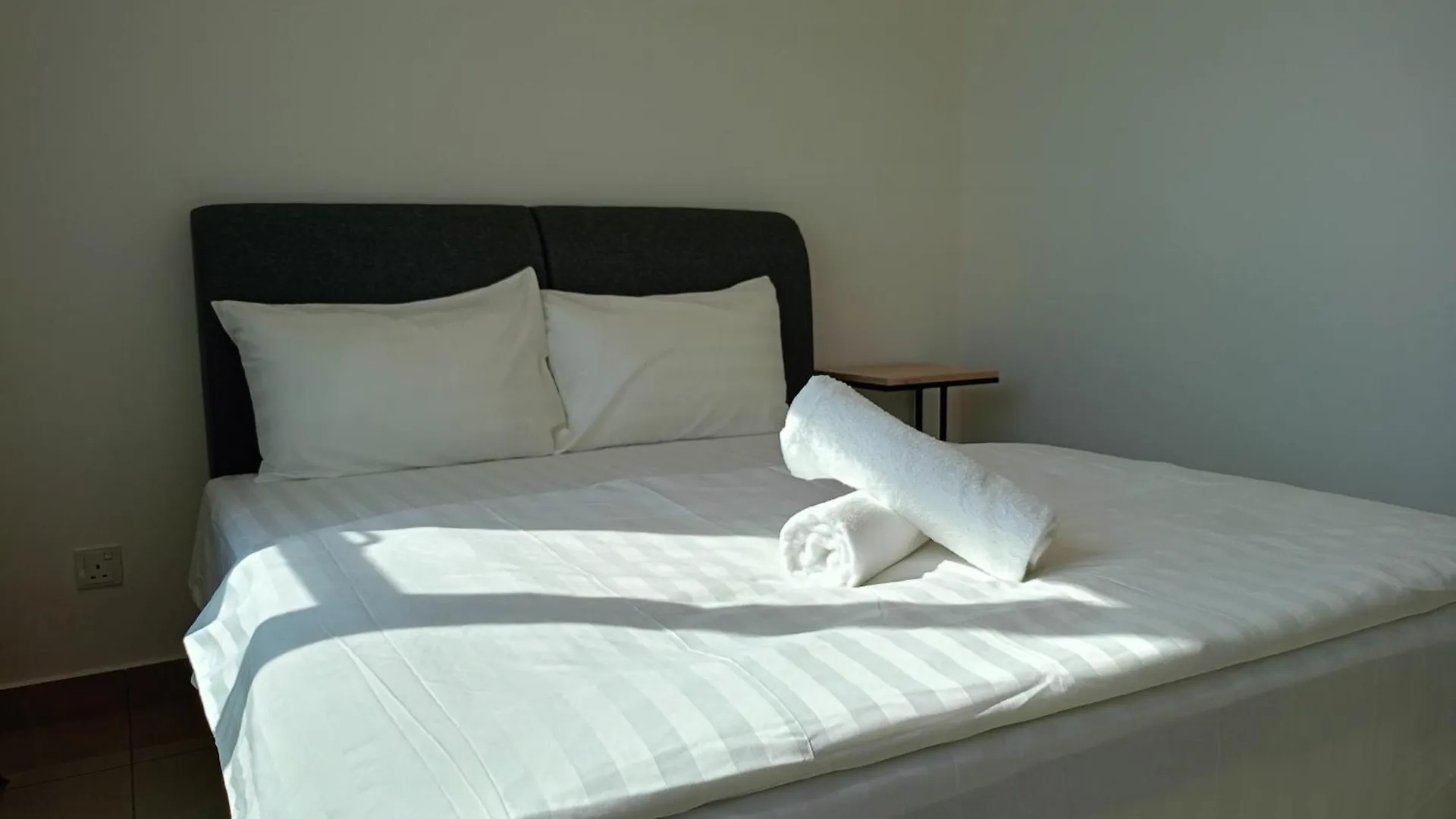 Amber Cove - Luxury Design By Luxpro Management - 6~7 Pax Apartment Malacca