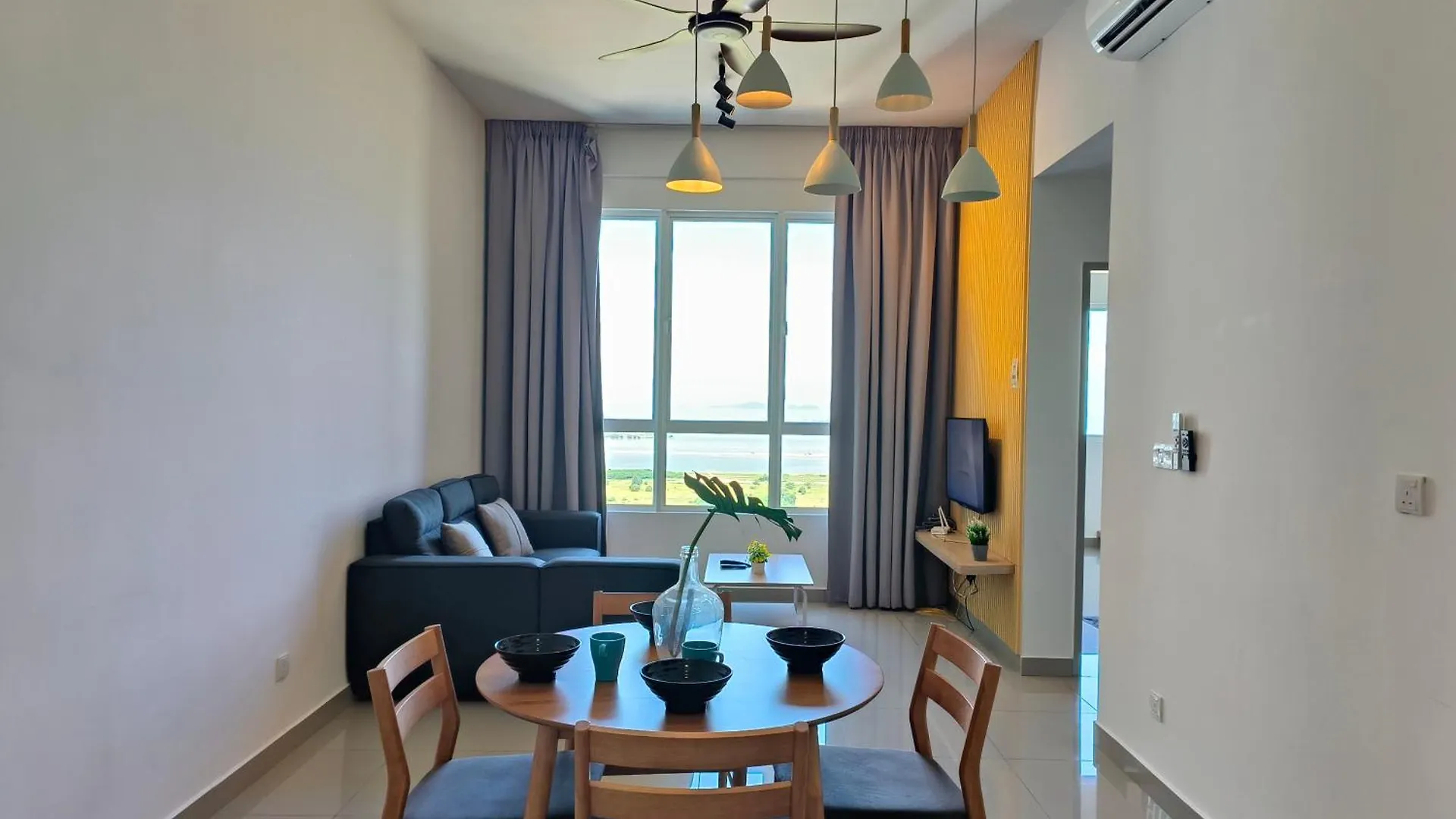 Amber Cove - Luxury Design By Luxpro Management - 6~7 Pax Apartment Malacca